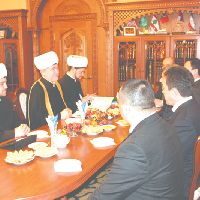 В резиденции Совета муфтиев России правительственная делегация во главе с президентом Кыргызстана Алмазбеком Атамбаевым