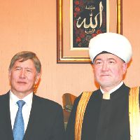 Алмазбек Атамбаев пообещал всестороннюю поддержку мусульманам в России