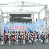 Праздник Навруз в Азербайджане отмечают 5 дней подряд